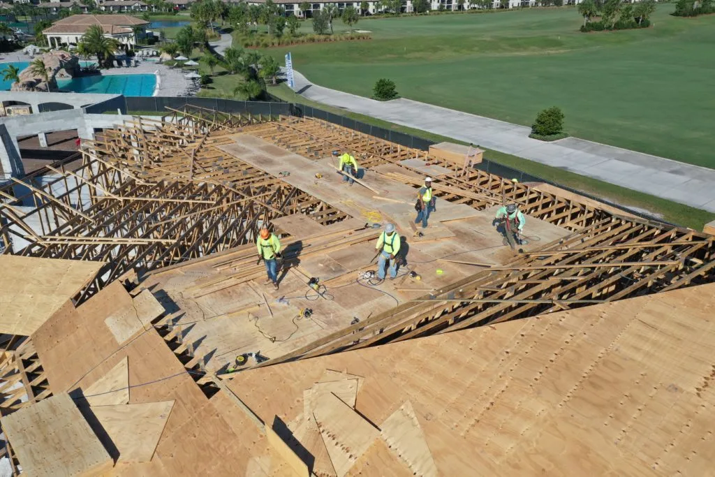 Lakewood National Clubhouse image 10