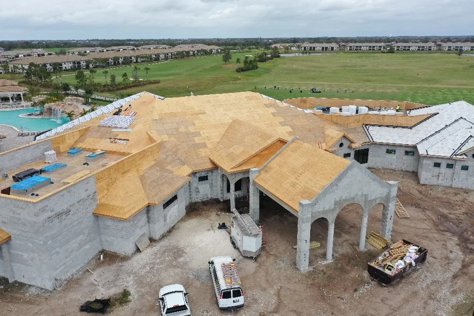 Lakewood National Clubhouse image 2