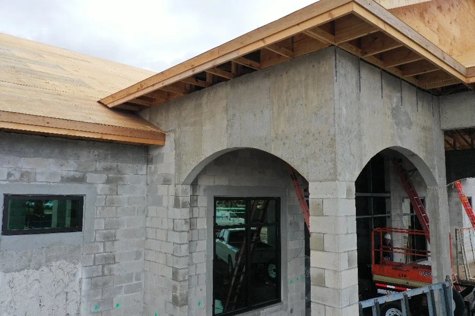 Lakewood National Clubhouse image 12