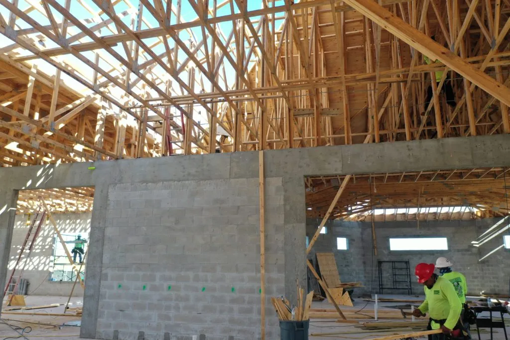 Lakewood National Clubhouse image 8