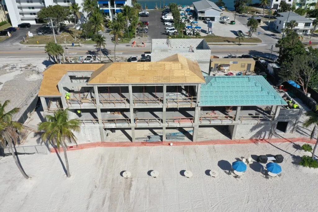 Hickory Blvd at Commons Beach Club image 3
